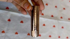 Anastasia tip damaged lipstick
