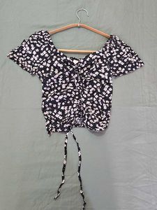 H&amp;M Floral Print Crop Top