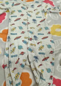 Sale🎊🎊 Set Of 4 Baby Rompers