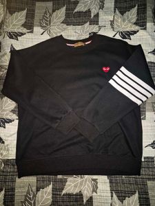 Oversized Black Crewneck Sweatshirt