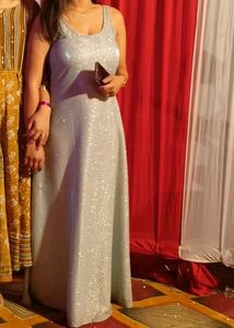 Free Size Shimmer Gown With Belt Available