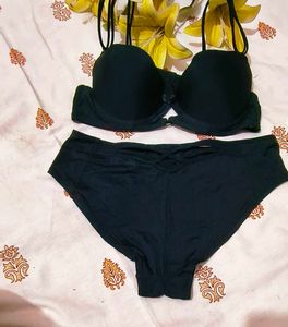 Very Sexy And Beautiful Bra With Penty