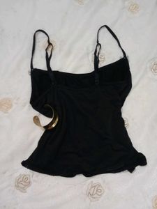 black laced top