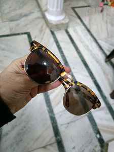 Sunglasses - Tortoise Shell &amp; Black