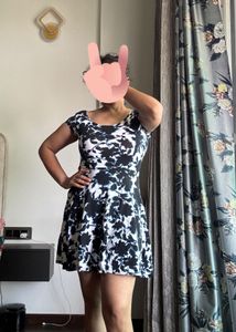 Floral Cap-Sleeve Skater Dress