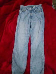 Classic H&amp;M Jeans Outfit