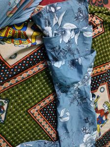 Blue Floral Print crop top with Ruching