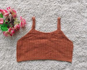 Zara : Knit Crop Top