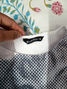 Graphic Print Cropped fitted top