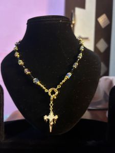 Elegant Beaded Necklace with Pendant