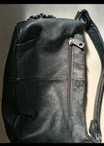Chic Black Textured Shoulder Bag