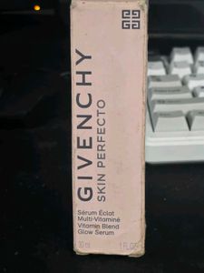 Givenchy Skin perfecto glow serum