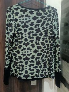 Stylish velvet Leopard Print &amp; Embellished Top