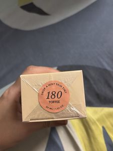 Akind Drop A Hint Hydrating Skin Tint