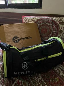 Healthify Gym bag with shoe compartment