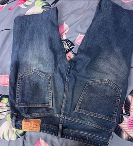 Levi's Denim Jeans - Classic Style
