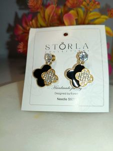 Storla Black Clover Earrings