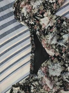 Floral Print Puff Sleeve Top