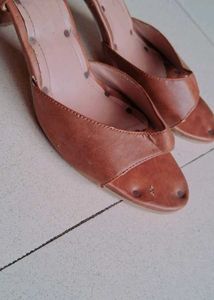 Lady Queen Brown Wedge Sandals