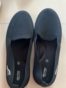 Comfortable Black Flats