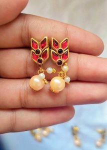 Beautiful Pearl Drop Earrings(1 Pairs)