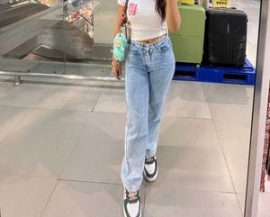 Light Wash High-Waisted Jeans