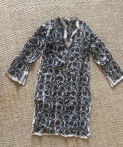 Black & White Chikankari Floral Print Kurta