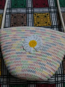 Cute Daisy Straw Crossbody Bag