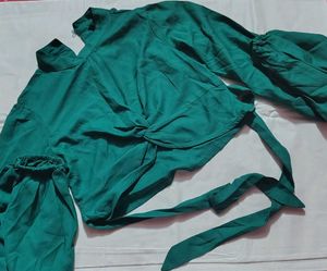 Stylish Teal Bell Sleeve Crop Top