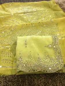 organza party wear trendy saree..only cash