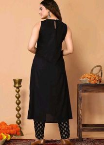 Elegant Black Sleeveless Kurta with Printed Pants