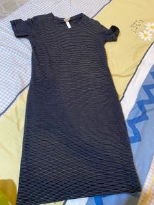 H&M black t-shirt dress