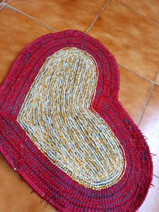 Heart Shaped Rug - Cozy &amp; Cute