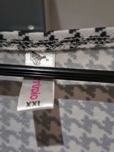 Houndstooth Puff Sleeve Top