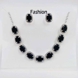 Elegant Black Oval Gemstone Necklace & Earring Set