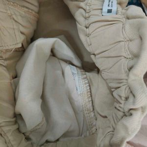 Zara Cargo pants carrot shape