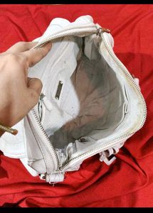 Chic White Leather Handbag