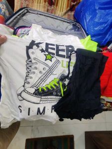 10 Amour Paris Graphic Tee,2 shorts n jogger