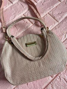 Chic Pink Textured Handbag