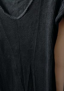 Chic Ribbed V-Neck Long Sleeve Midi Dress