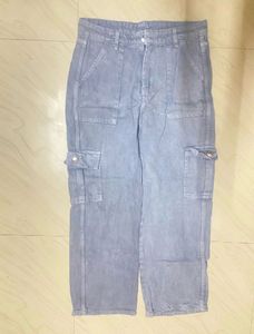 Trendy Light Wash Cargo Pants