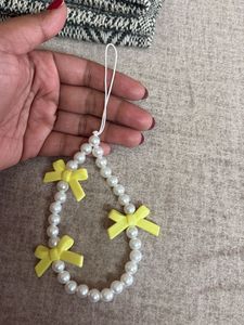 Pearl Beaded with Yellow Bow phone charm