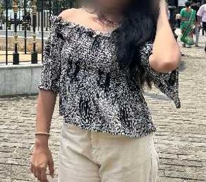 Chic Off-Shoulder Printed Top