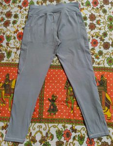 Lavender Athletic Leggings with Pockets