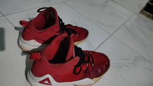 Red PEAK Basketball Shoes