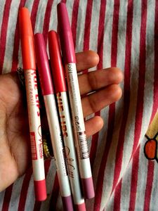Set of 4 Lip Liner Pencils
