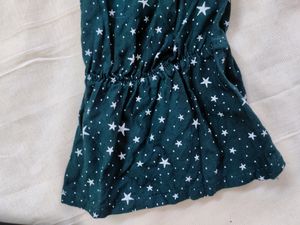 Green Star Pattern Top 🌟