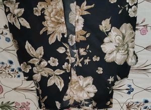 Stylish Floral Sleeveless Top