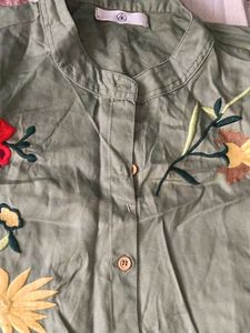 Embroidered Green Kurta