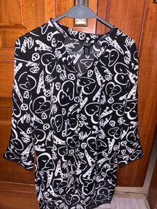 Black & White Graphic Print shirt